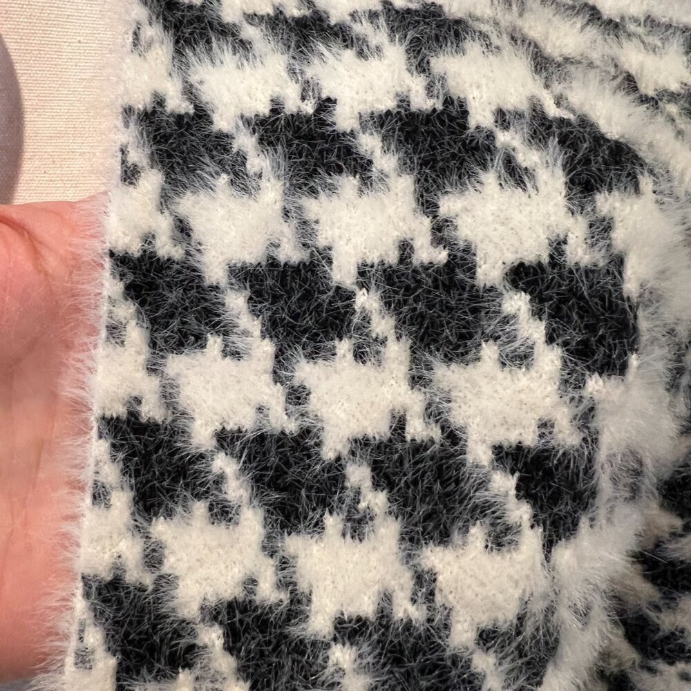 Cyrus Black & Cream Houndstooth Fuzzy Cardigan, Size Small - Picture 6 of 16